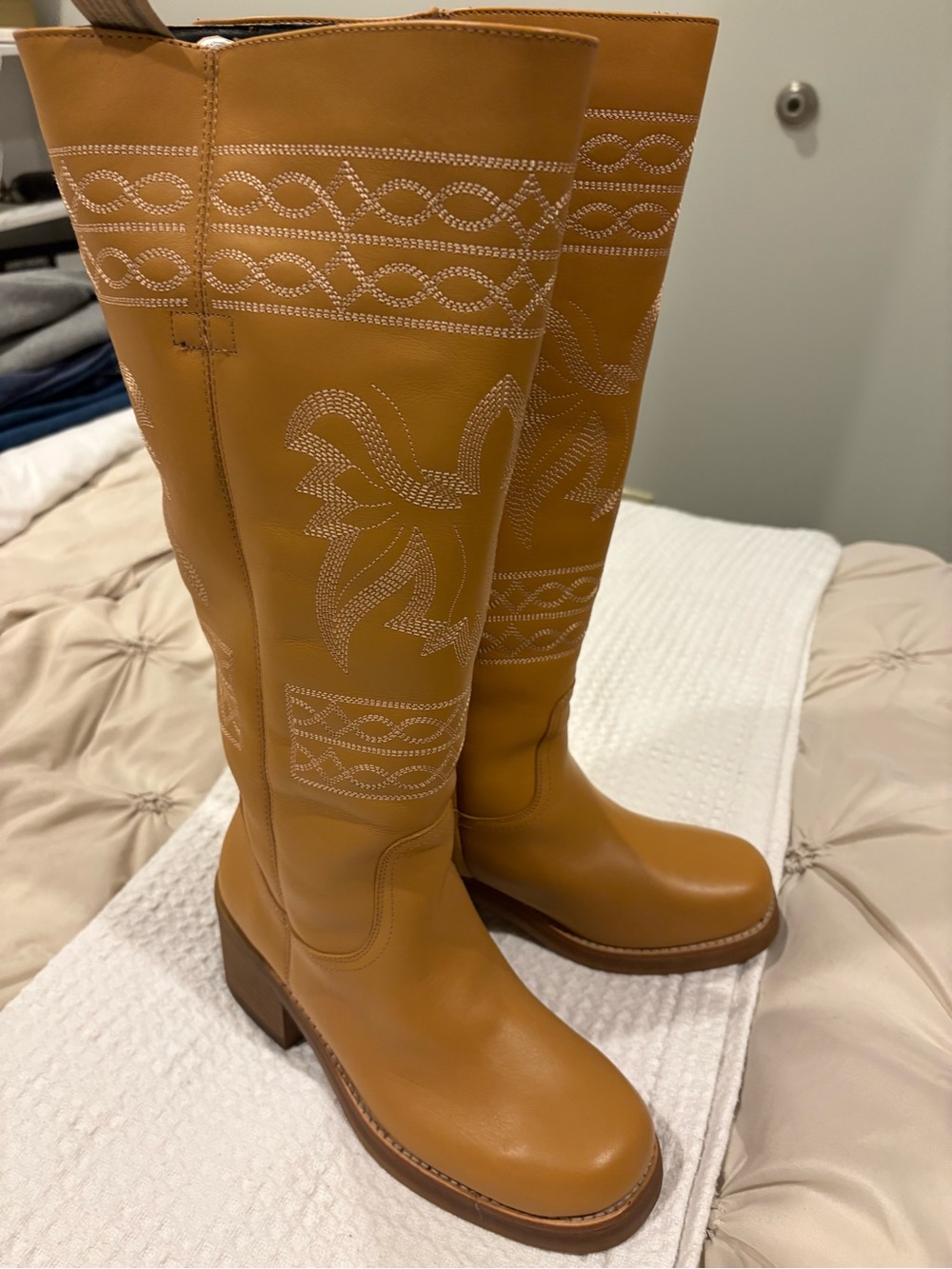 DINGO WOMEN'S AVALON TALL FASHION BOOTS - ROUND TOE